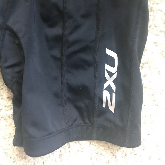 2XU Compression Running Shorts - Picture 3 of 5
